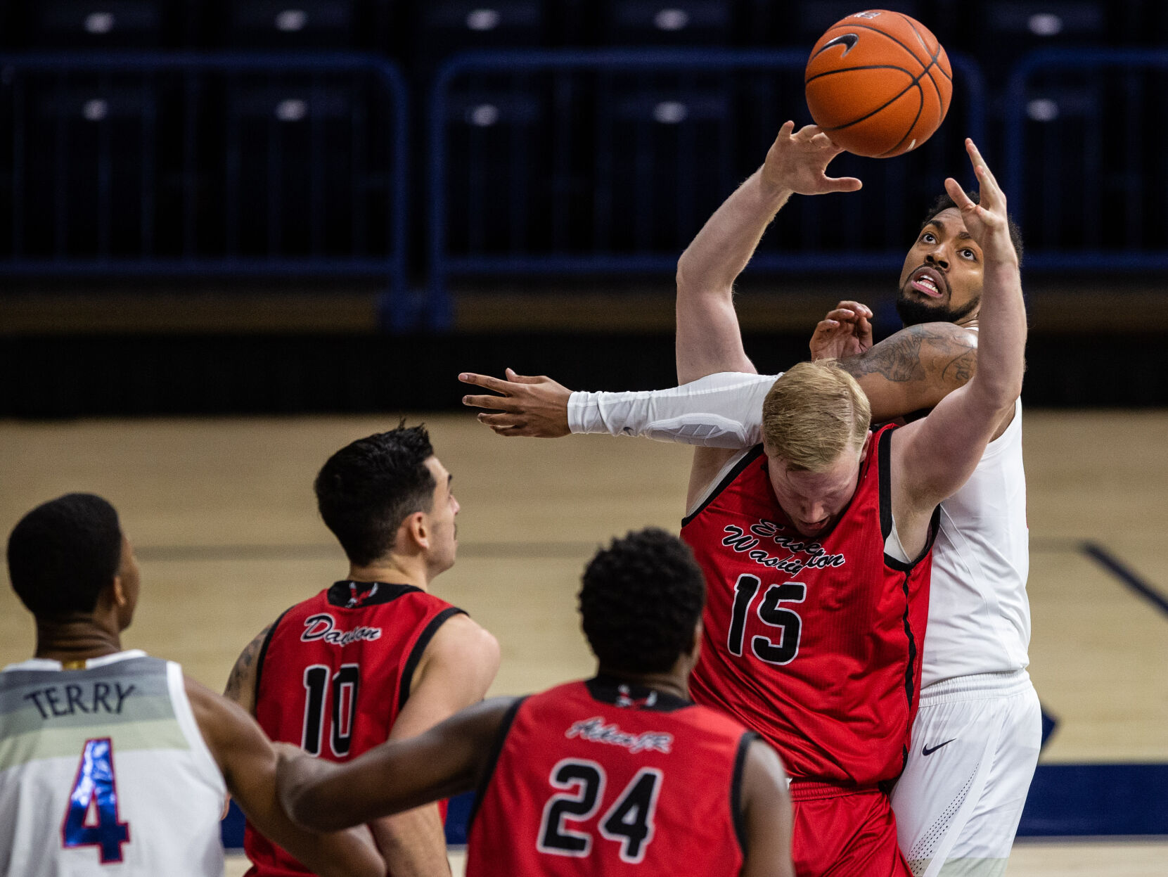 Arizona Wildcats vs Eastern Washington Eagles